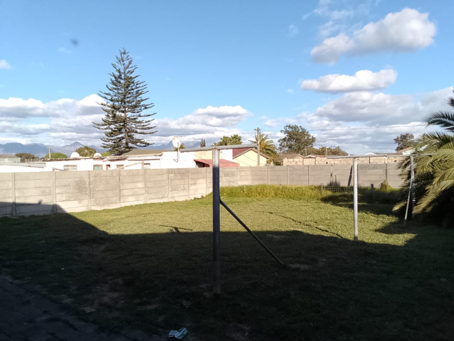  Bedroom Property for Sale in Russels Rest Western Cape